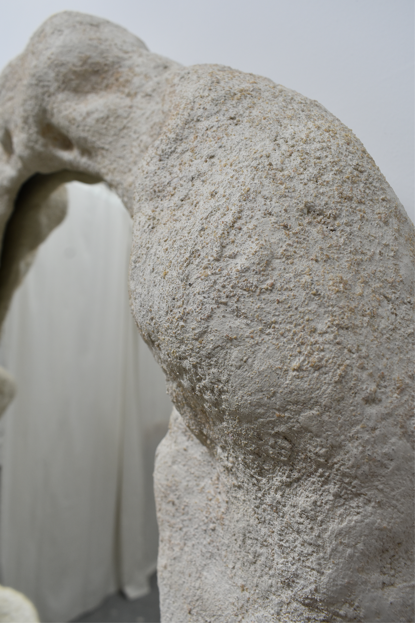 Stone-Inspired Round Mirror (Backlit)